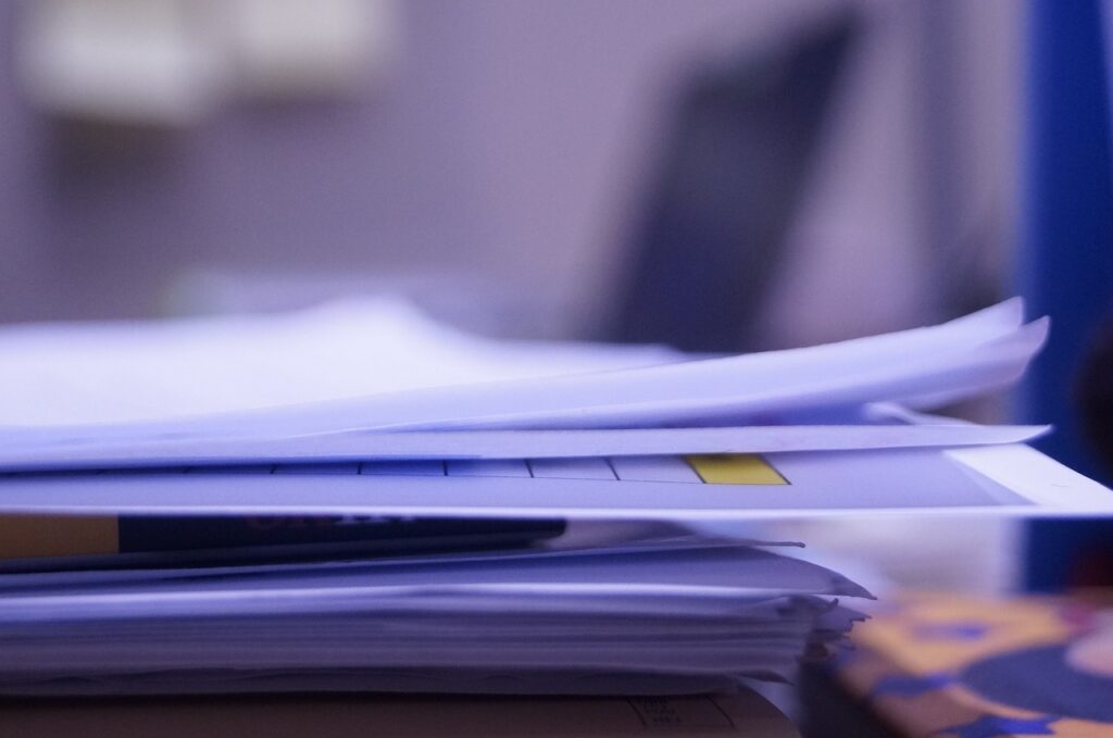 ファイナンシャルプランナーに相談するなら無料 or 有料？あなたに最適なのは？